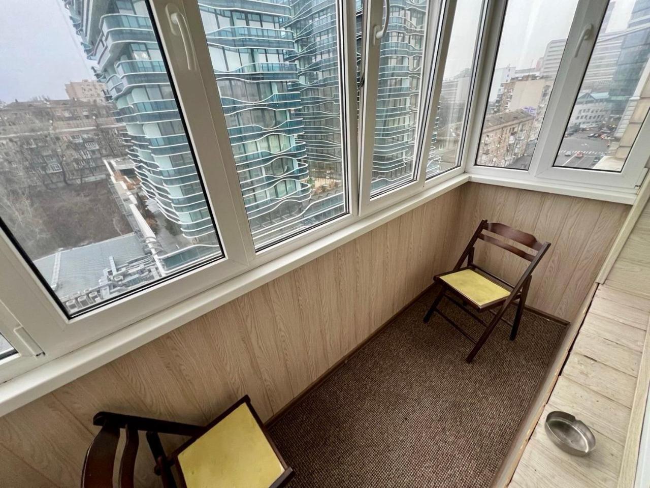 Apartment In The Center Of Kiew Exterior foto