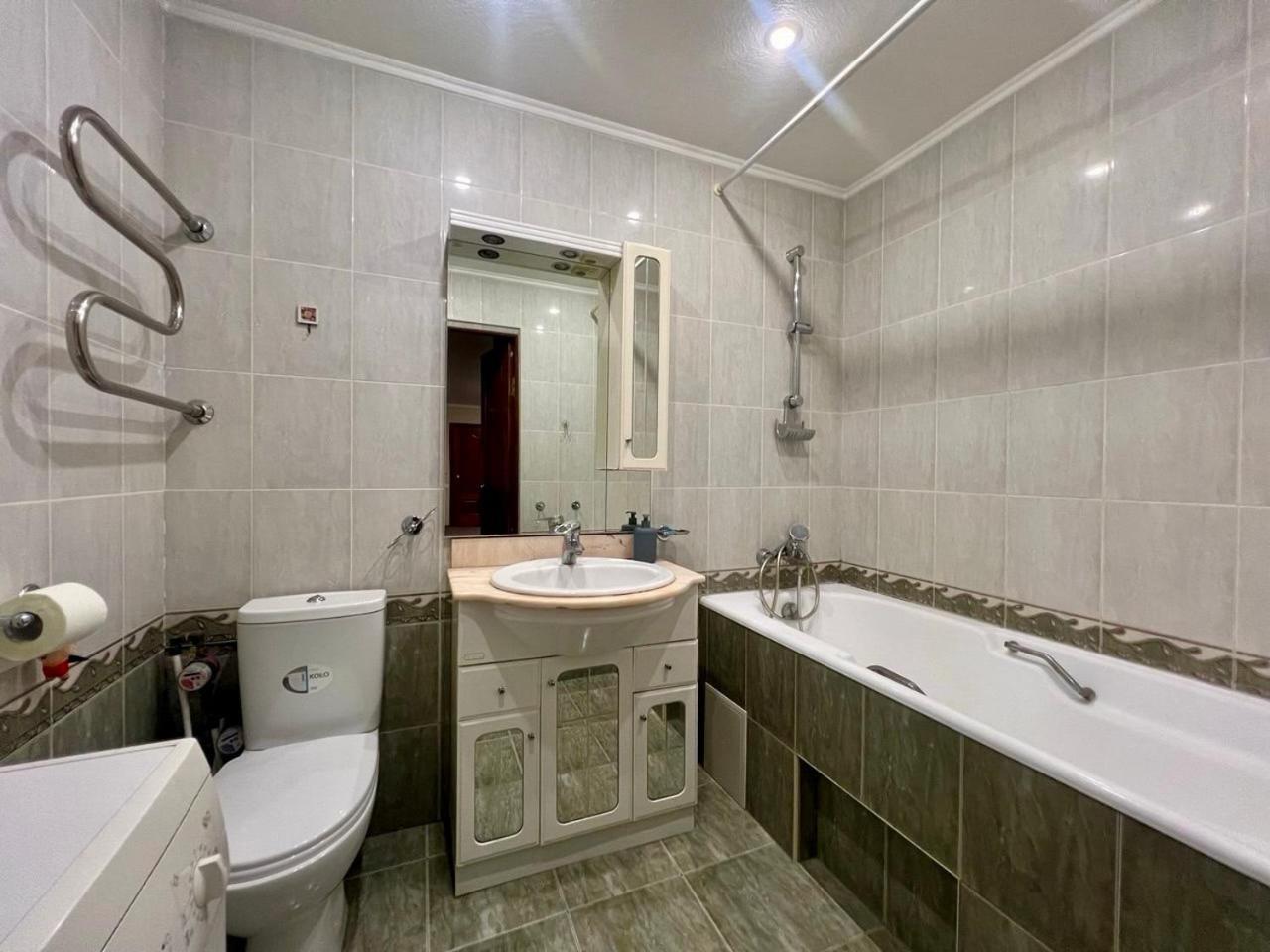 Apartment In The Center Of Kiew Exterior foto