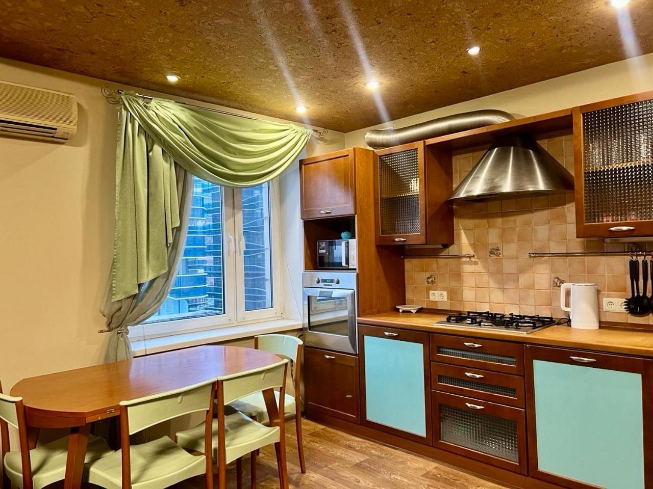 Apartment In The Center Of Kiew Exterior foto